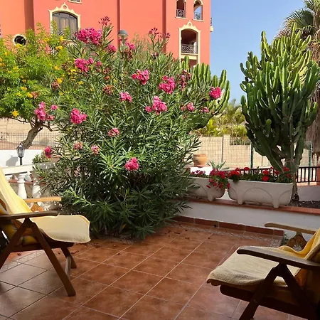Cactus's House, 150 M Beach, 1 Bdr, 4 Guests, Wifi, Netflix, Apartment *